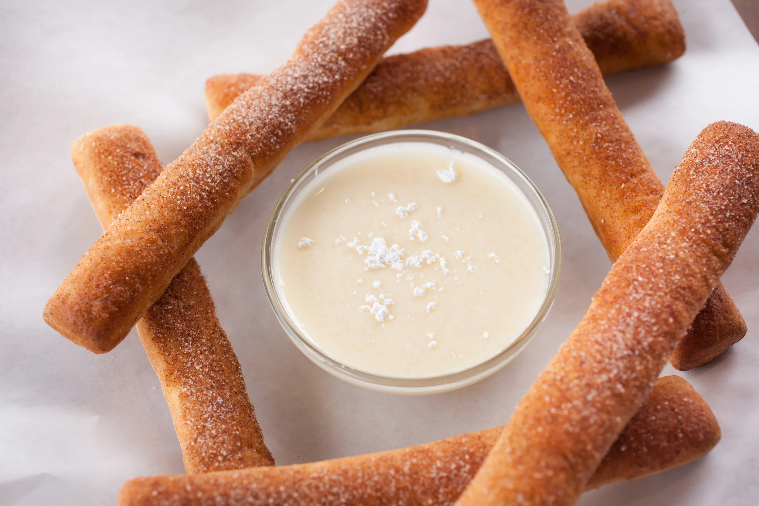 Avanti Pizza_Cinnamon Breadsticks_High Res-5501.jpg