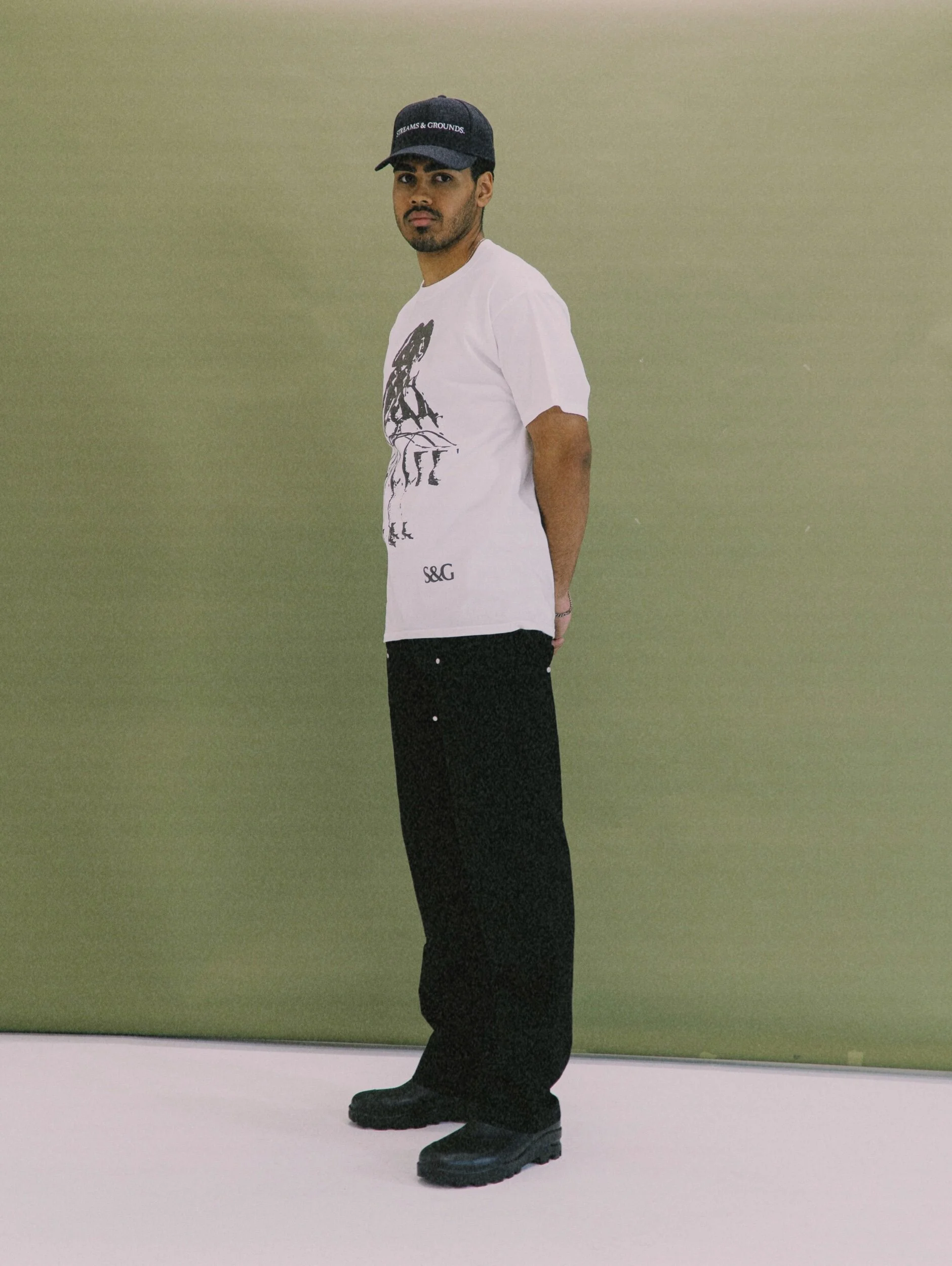 EDE94A41-A639-4DD7-B0DD-DC7A750B88A3