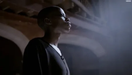 VAULTS 'Vultures', directed by Rei Nadal 