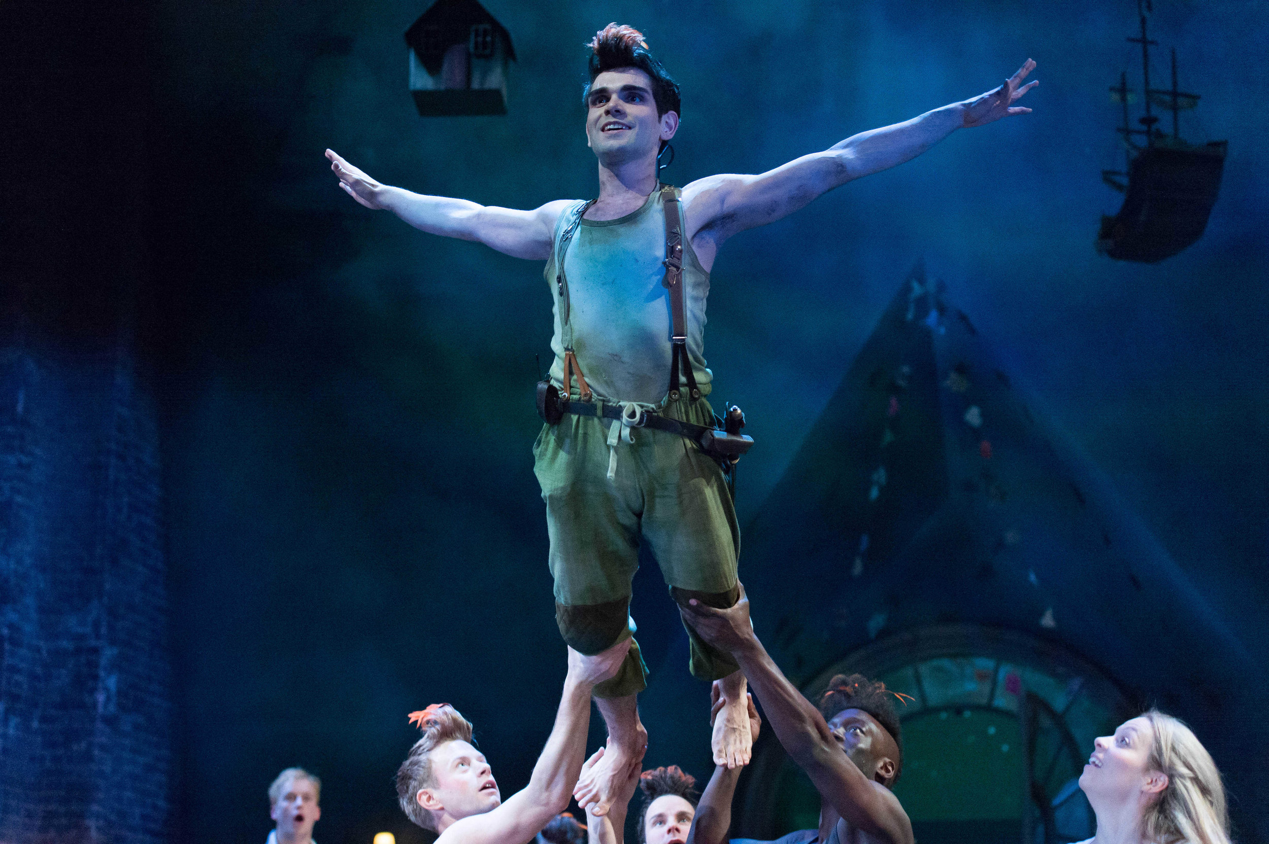 Peter-Pan-99-2962329238-O-12.jpg