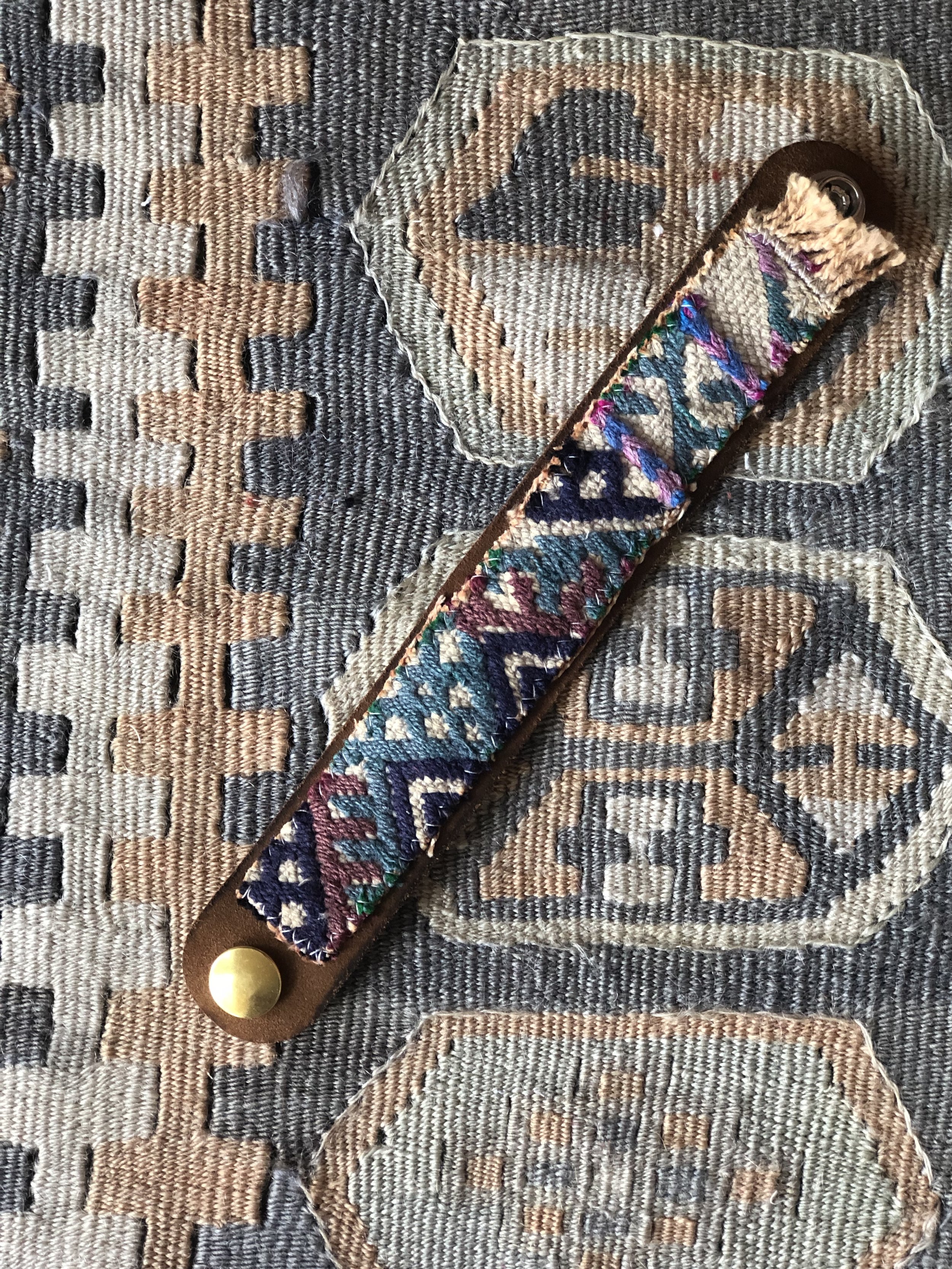 SUEDECUFF052.jpg