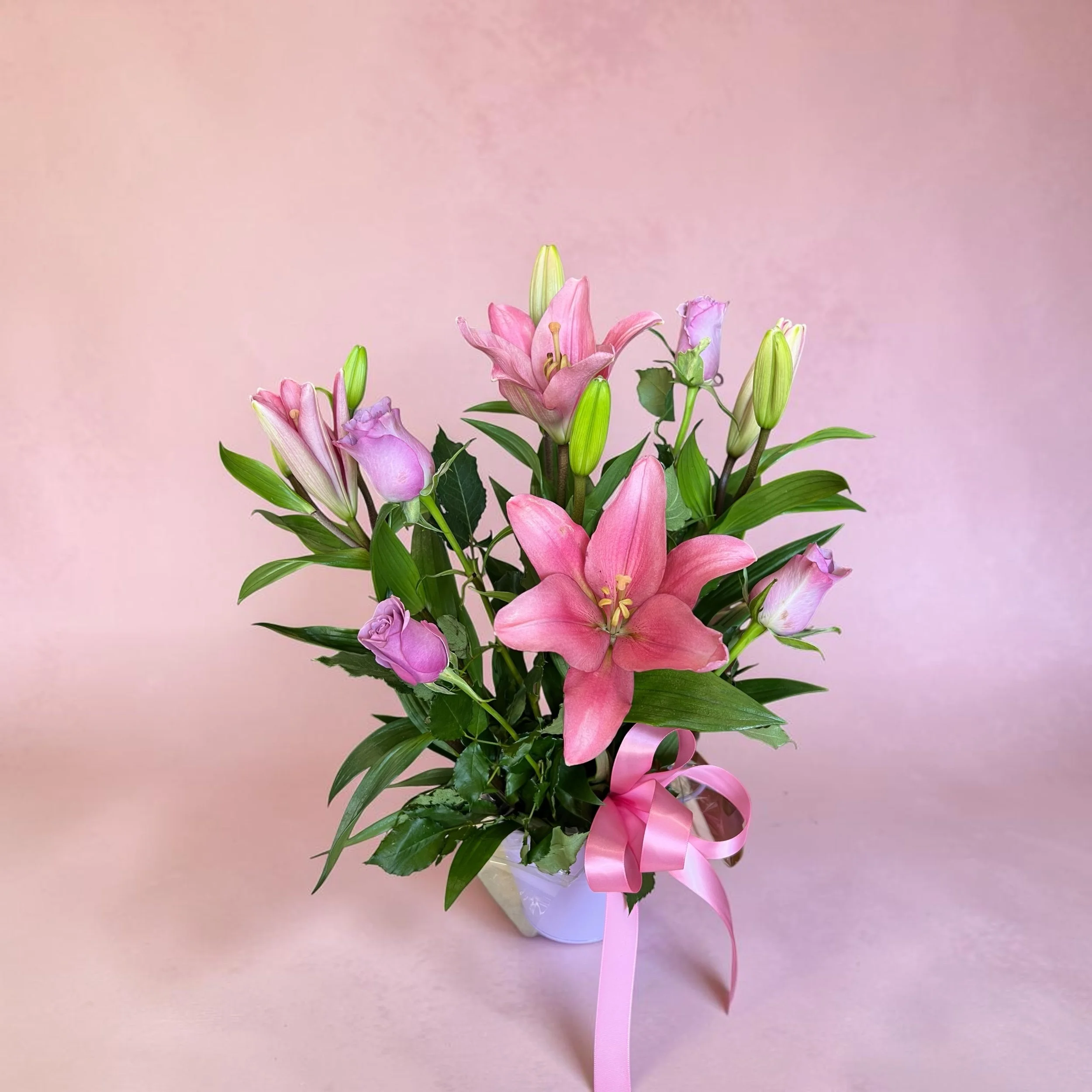country-cottage-pink-lilies-mauve-roses-perth-florist.jpg