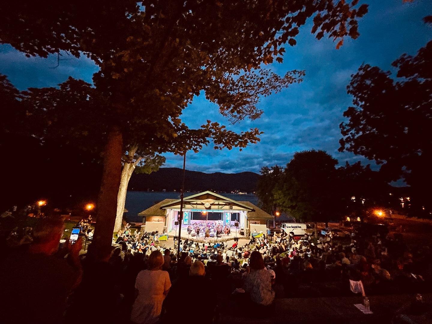 Lake George&hellip;.y&rsquo;all were amazing! Thank you to @lgmusicfestival for having us tonight! See y&rsquo;a next Time ✌️✌️

📸- @daveross81