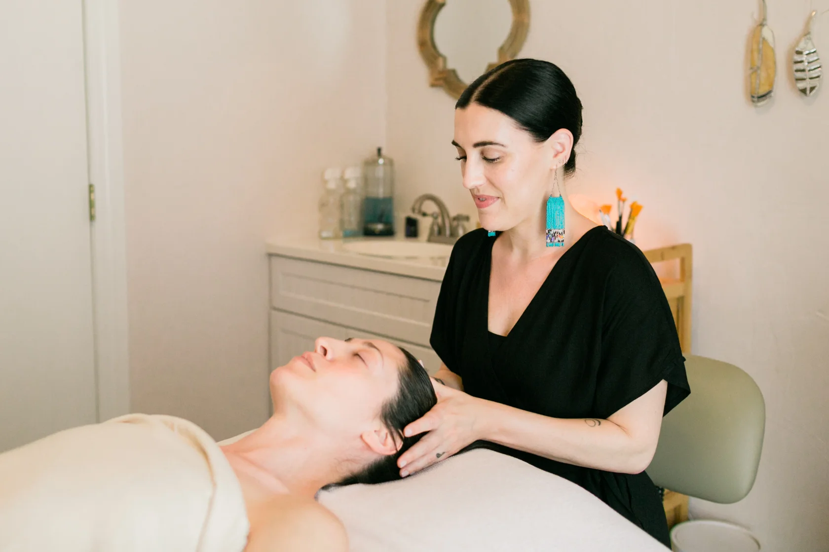 CourtneyPaigeRay_ElixirSkinStudio_BrandingPhotographer-11.jpg