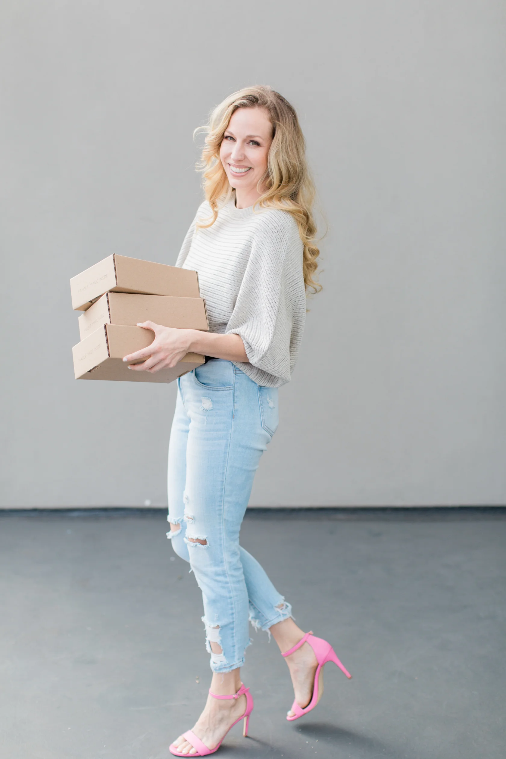 CourtneyPaigeRay_ManifestBox_BrandPhotography-6.jpg