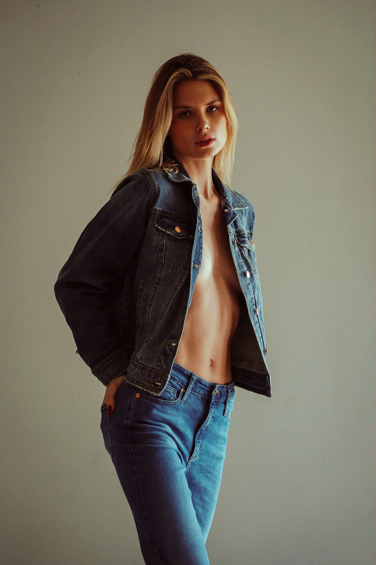 A7409998-December 04, 2022.JPG