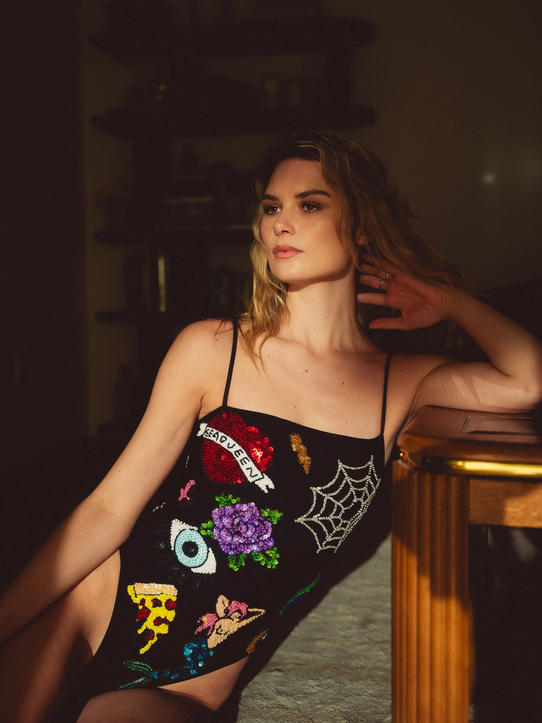A7409495-Sierra_sequins.jpg