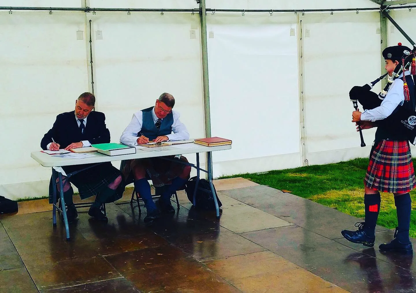 A spot of judging at Inveraray Highland games with Ian Hurst. July 2019