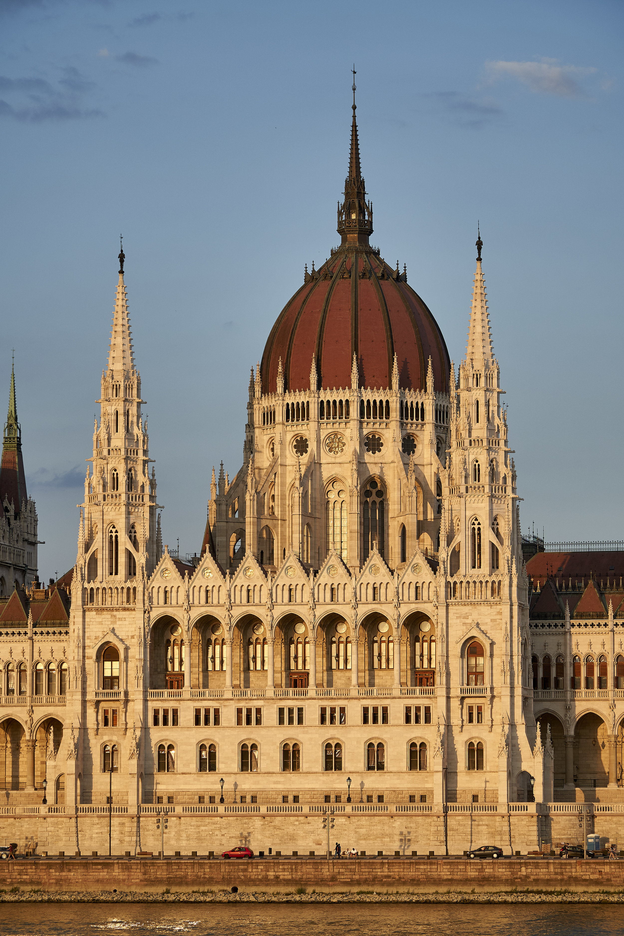 parliment building evening 3.jpg