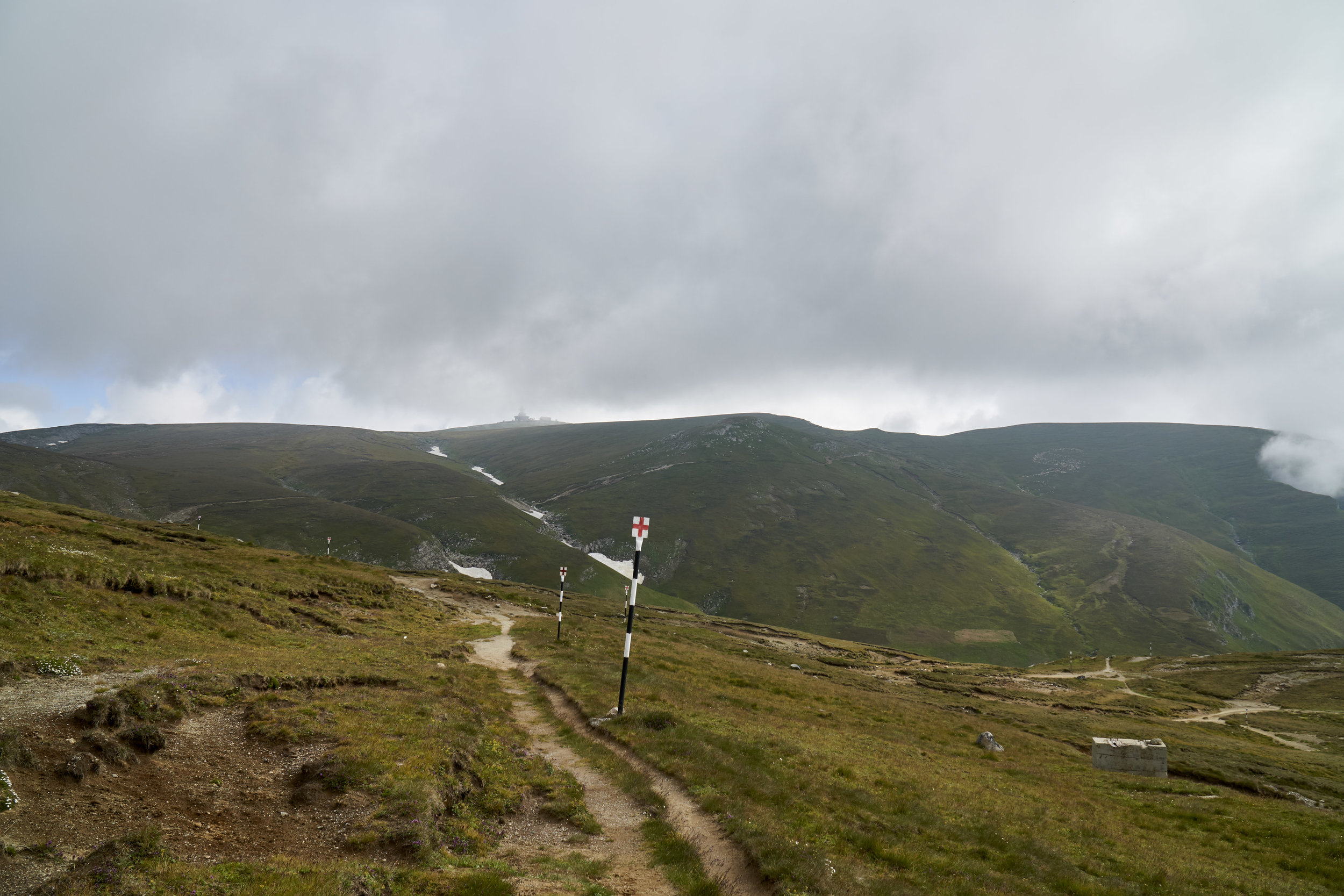 top of the mountians path.jpg