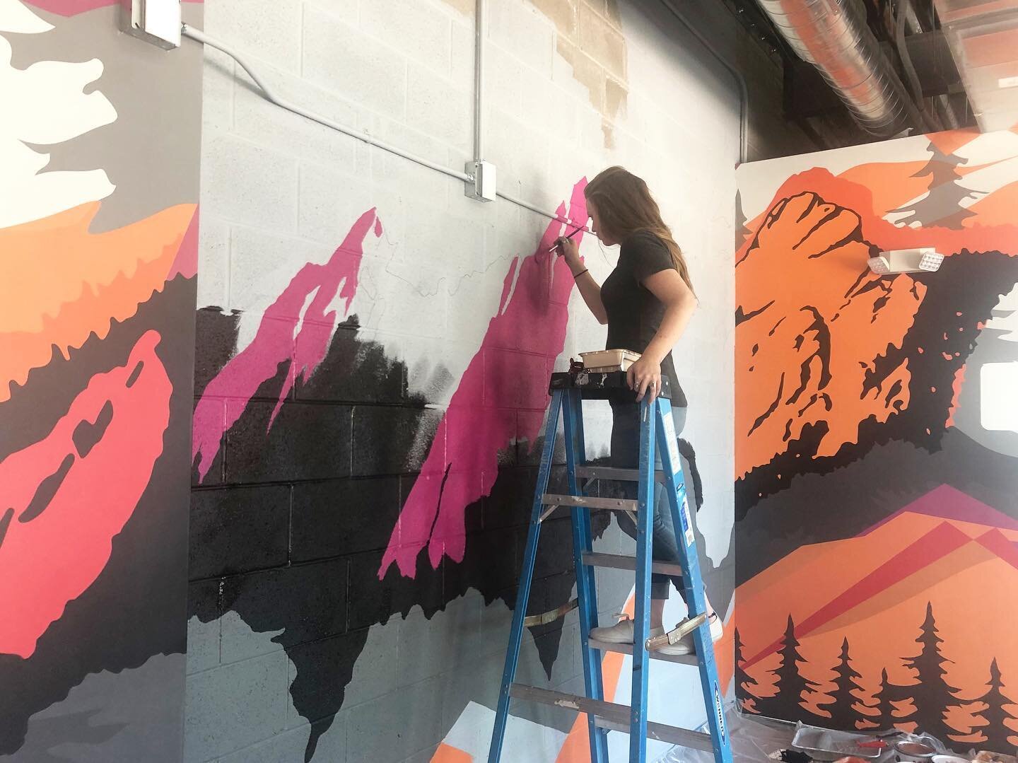 Happy 4th of July weekend! I&rsquo;ll be spending my holiday finishing up this beautiful mural of the Boulder Flatirons for a client but it will be worth it! ✨
.
.
.
#mural #muralartist #muralart #Flatirons #mountains #workinprogress #wip #makersgonn