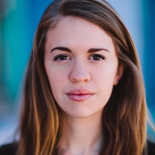 Holly will be teaching Acting Shakespeare & Scenework and Monologues for Teens ..
