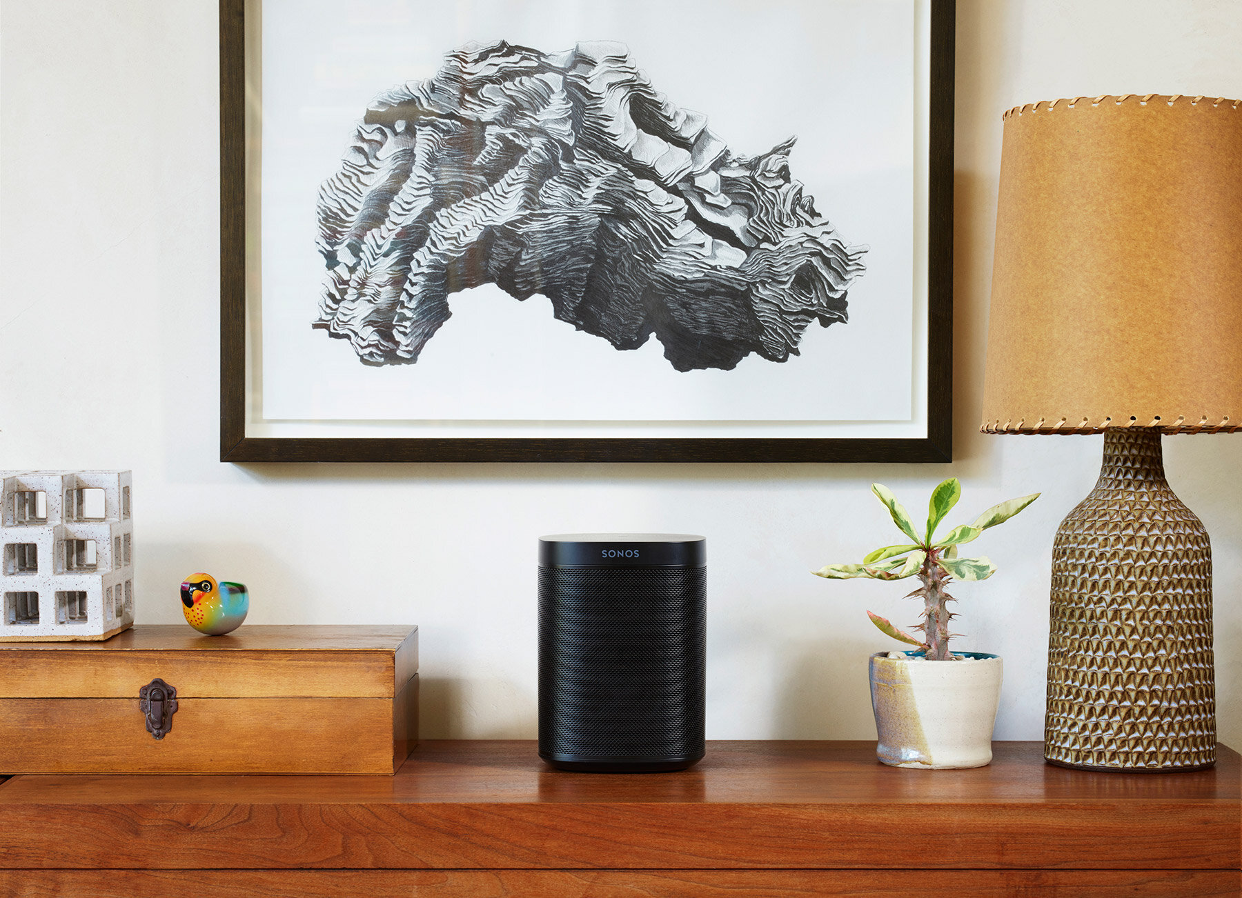 Sonos_Lifestyle_RoomSound_One_Black_0235-v3.jpg