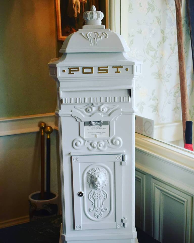 victorian post box.jpg