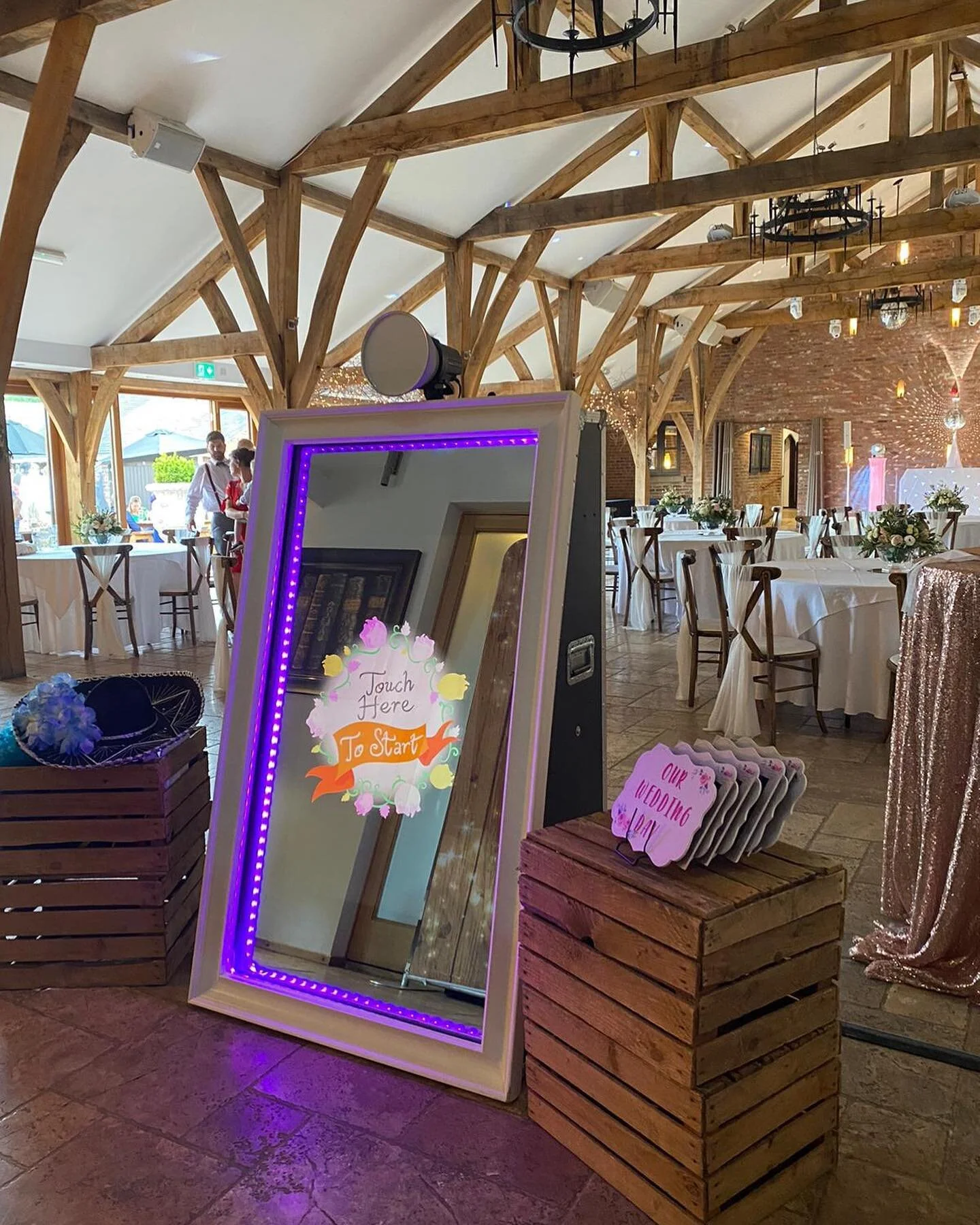 Light Up LOVE Letters Nottingham, Light Up LOVE Letters Hire Nottingham