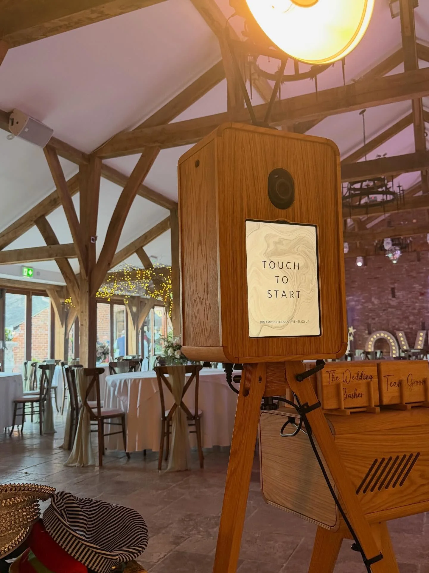 The Icon Booth. Luxury Moments, timeless memories ✨

Swancar Farm | Photo Booth | Luxury Wedding | Swancar Farm Wedding | Nottingham Wedding