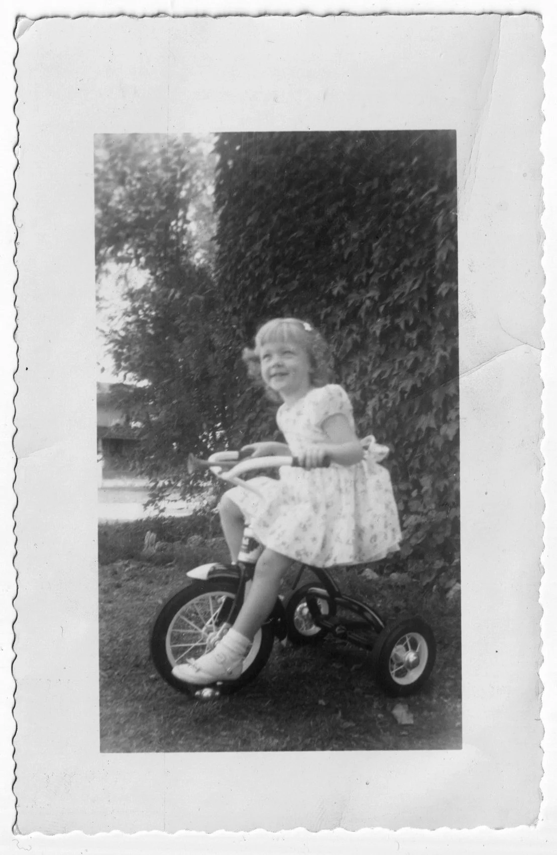Linda_bike_1950s.jpg