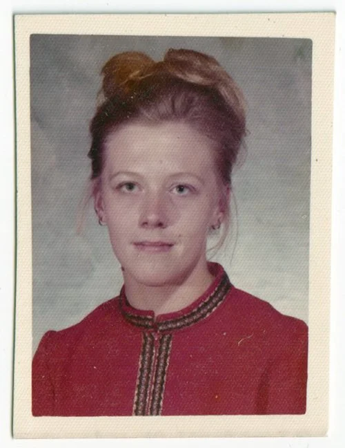 Linda_schoolpic1970s.jpg