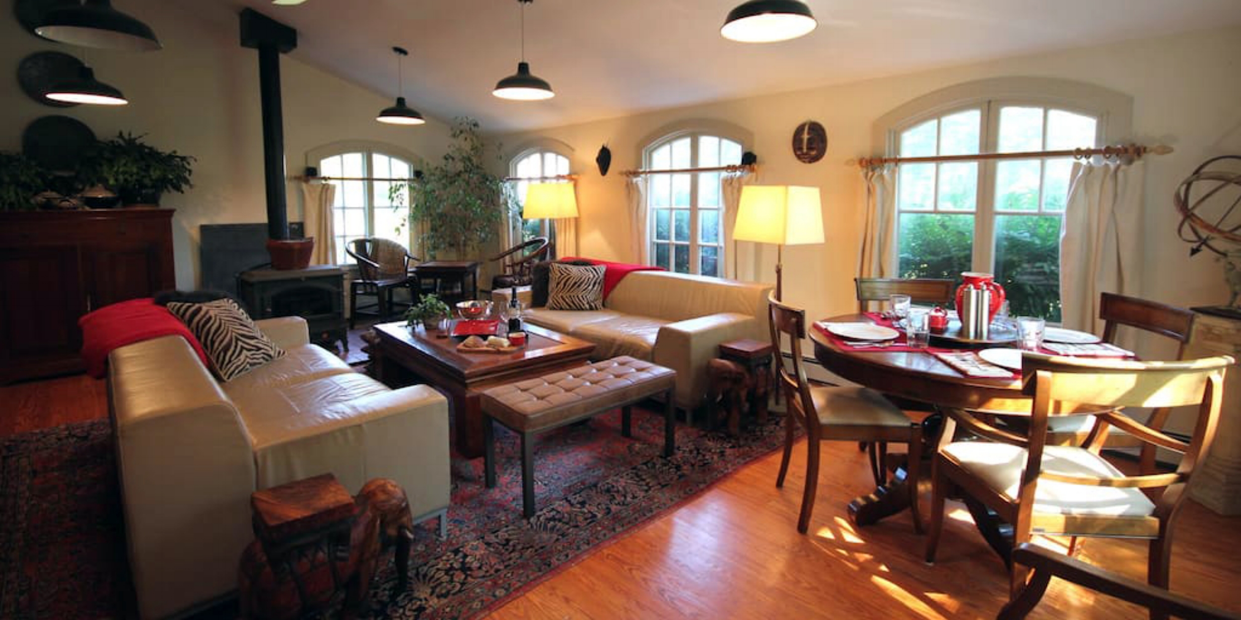 livingRoom96662812_original-cc.jpg