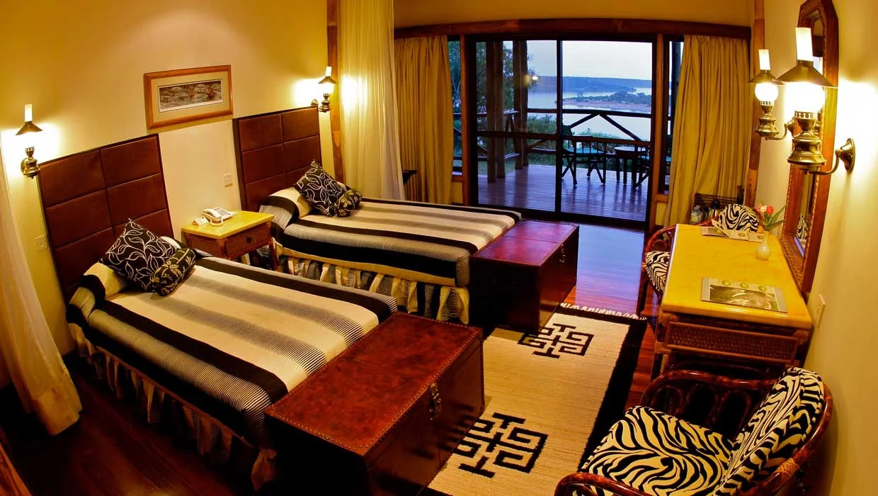 mweya safari lodge 5.jpg