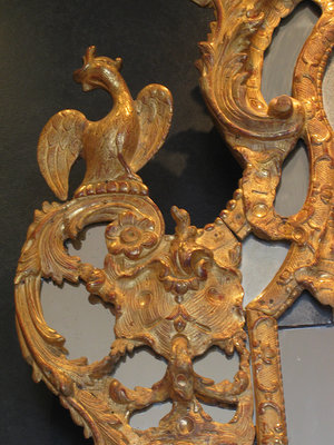 French gilded mirror frame highlighting the matte and burnished sections and the recutting of the gesso