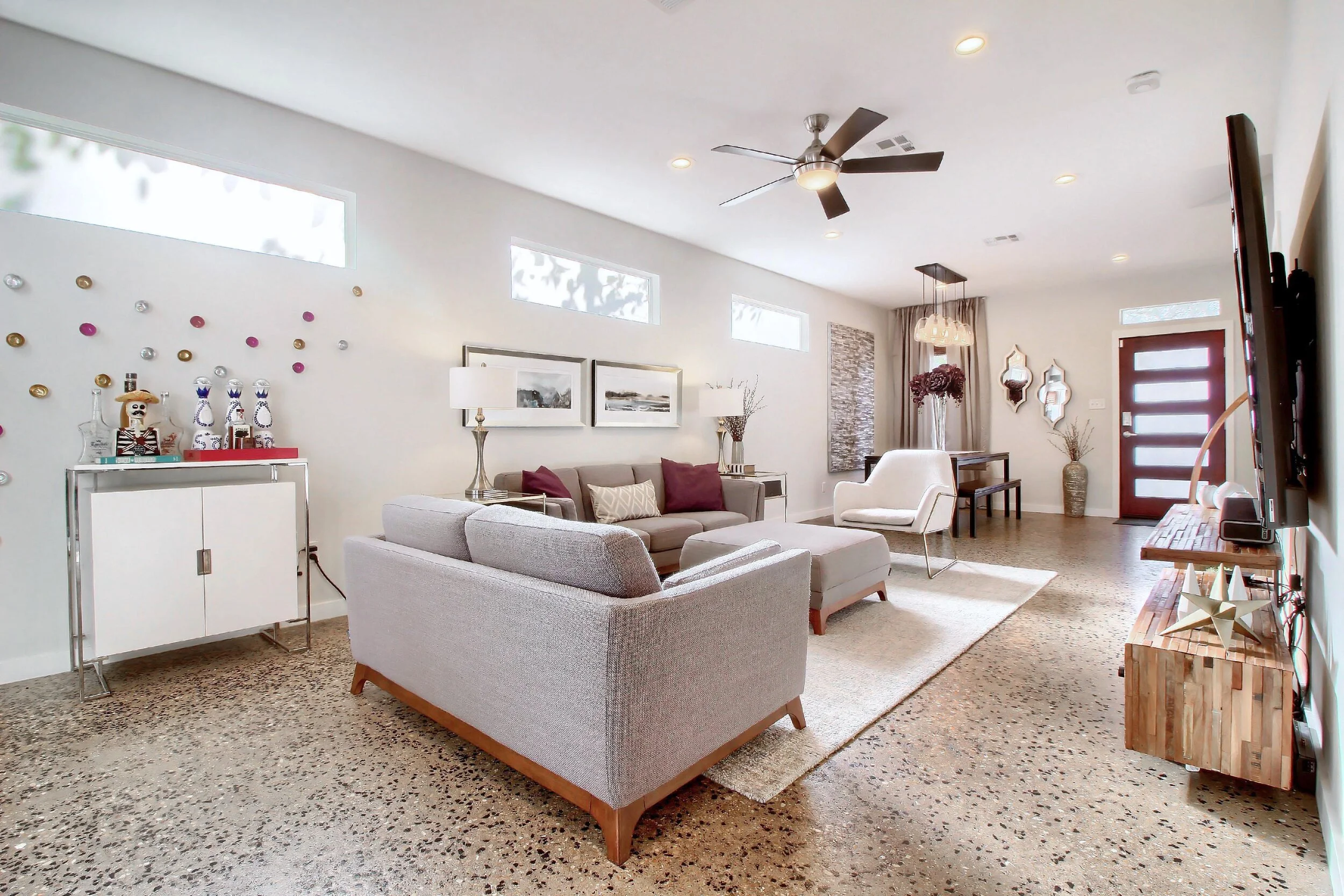 1.1 Living_Room_IMG_7601.JPG