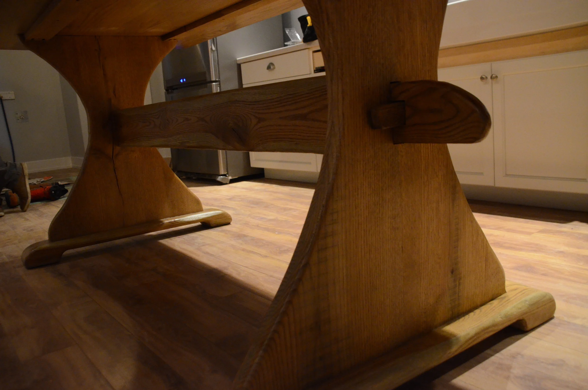  The Keppoch Trestle features wedged joinery and celebrates the red oak's character. 