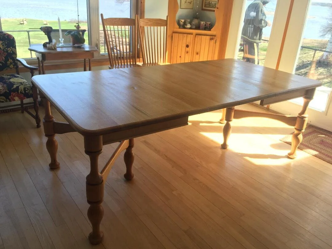 The Mahoneys 7 stretched