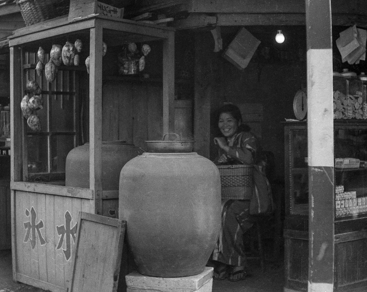 238- Girl in Shadows, Ishinomaki