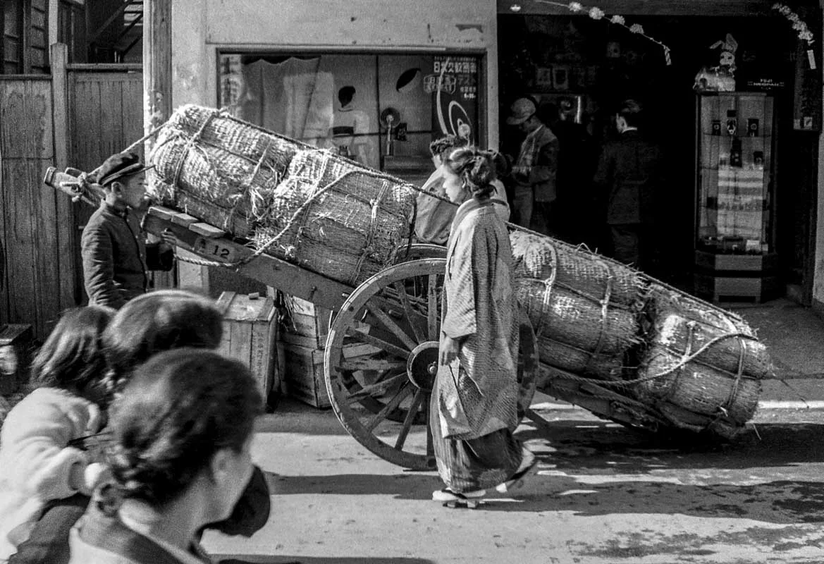 216-Japan BW- Roll 6A-01_13x19.jpg