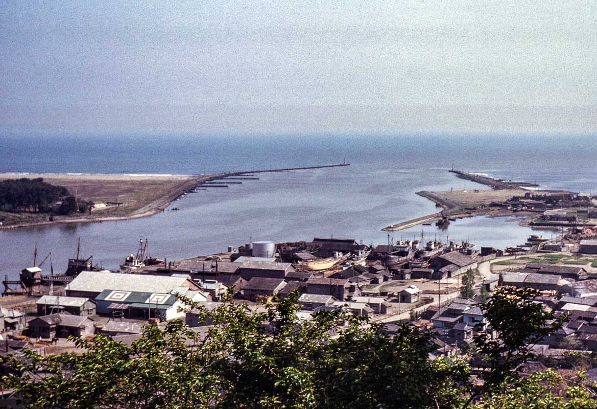 3-Ishinomaki-B-02_13x19.jpg