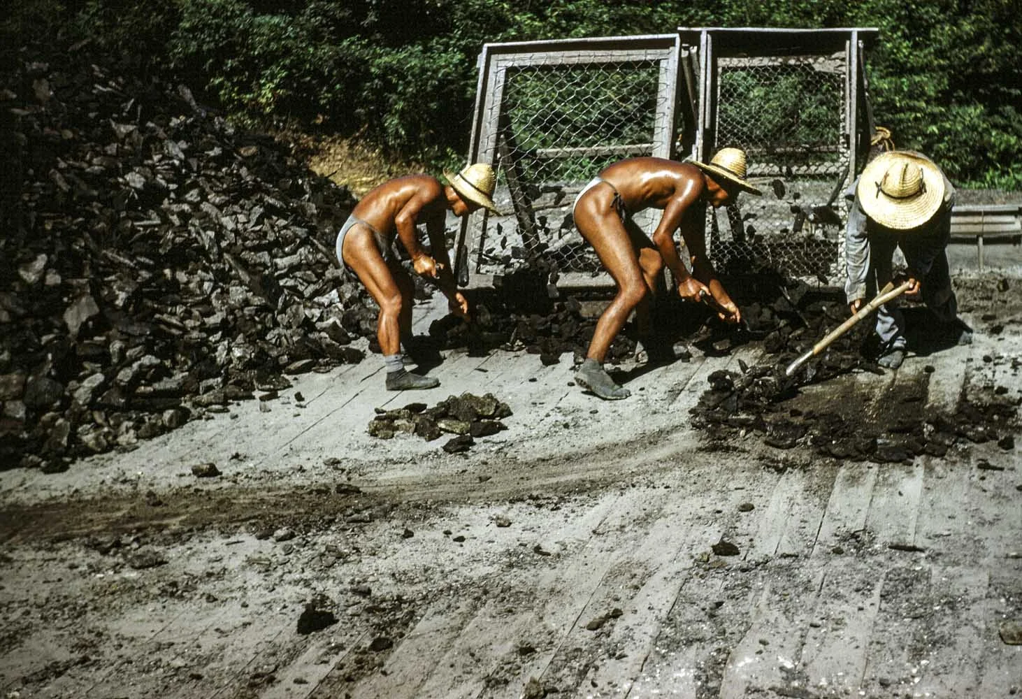 83a-Coal Mine01_13x19.jpg
