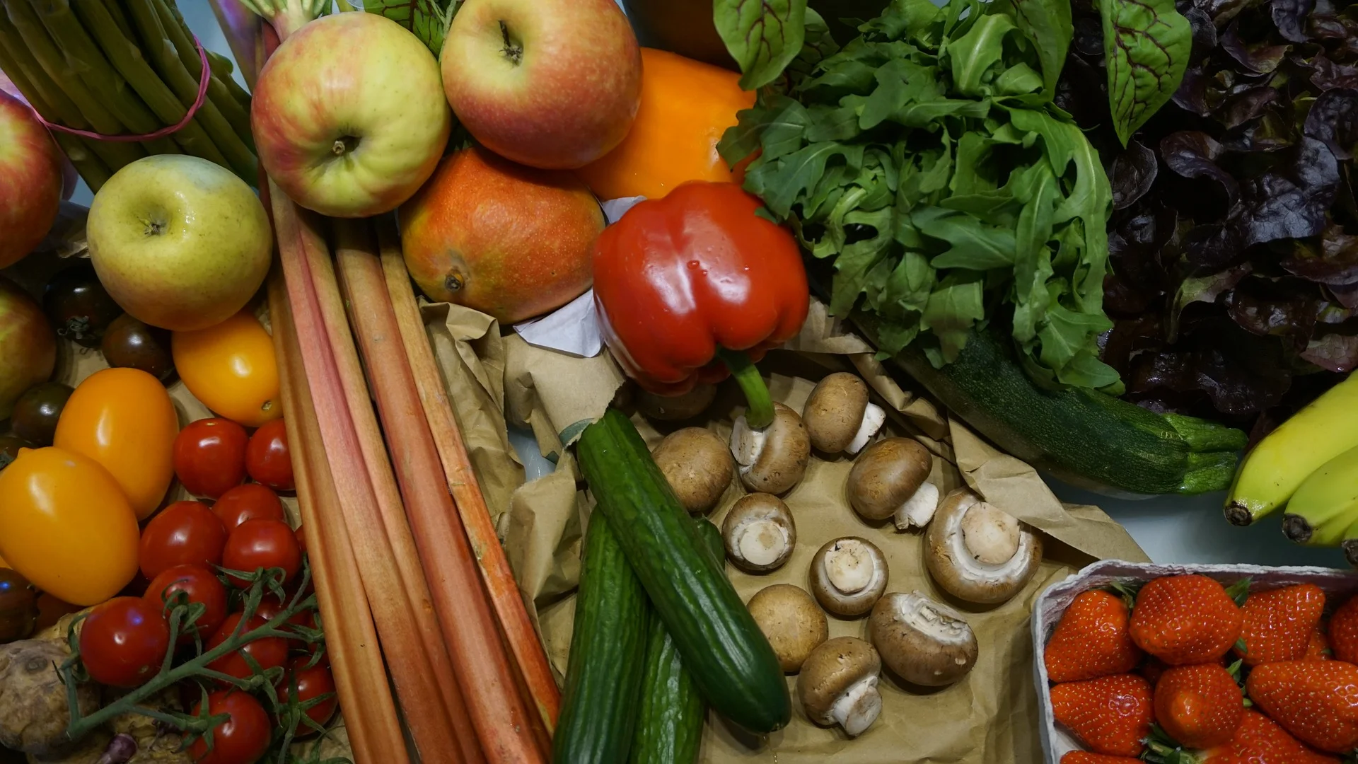 fruits-1626857_1920.jpg
