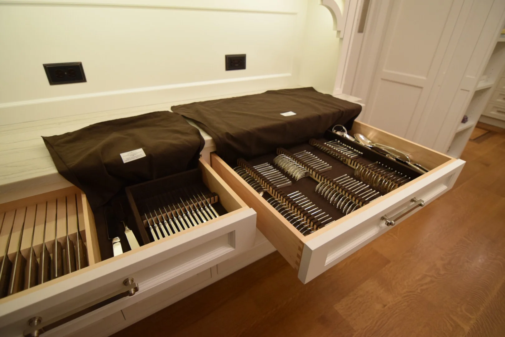Custom-made Steak Knife Rack and Tarnish-proof, felt-covered Silverware rack