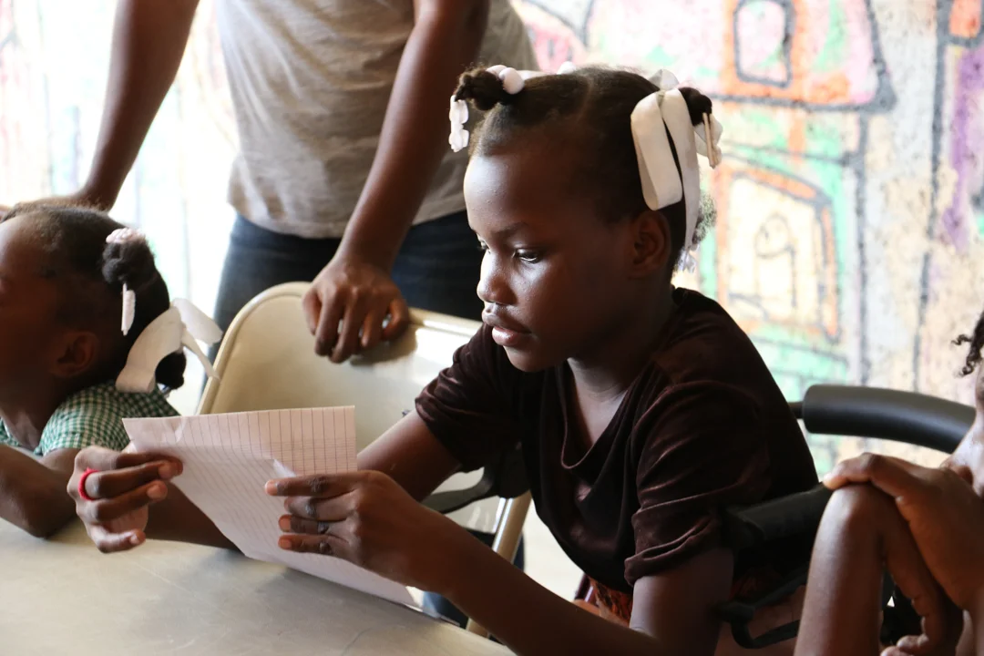 Edmanise sees with her heart instead of her eyes. She also is a better listener than most people with vision — she learns songs in English, French, Spanish or Kreyol just through her careful listening and her love of music.