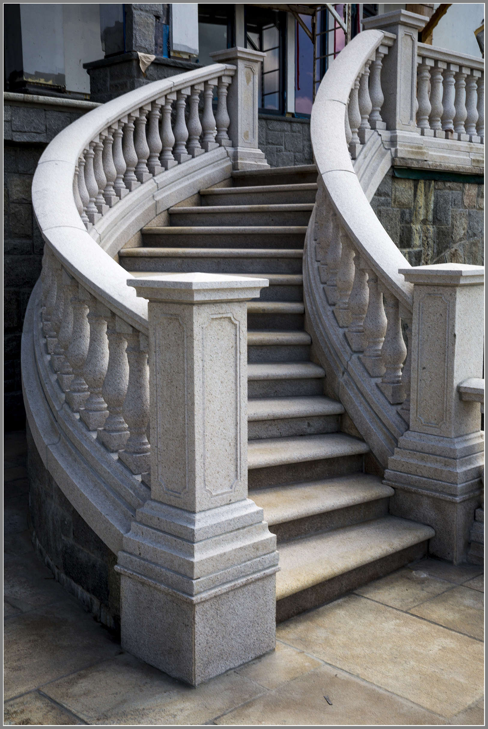 Curved granite balustrade stair system