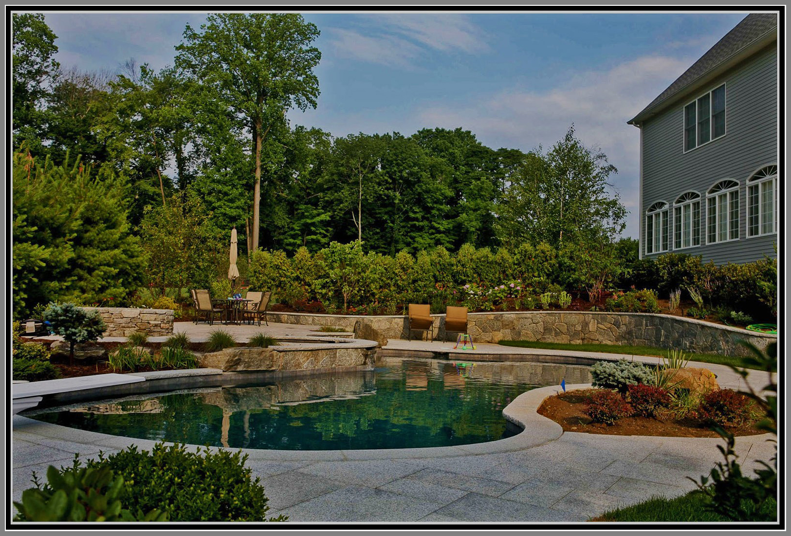 Chinese granite pool deck and stone wall
