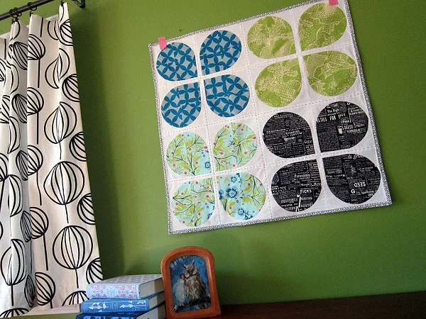 How to Hang a Mini Quilt