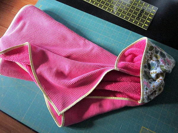 Repurposed Hooded Towel tutorial