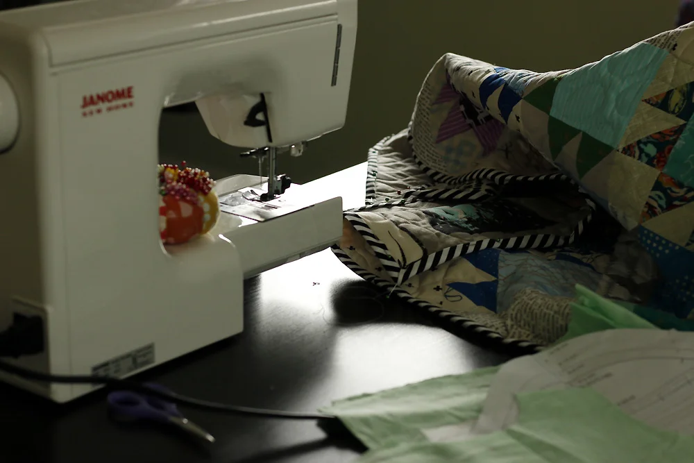 striped quilt binding.jpg