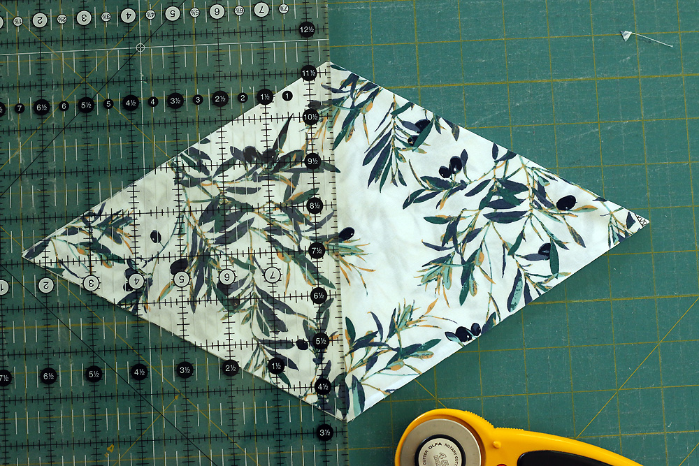 Kingfisher Stitch-Along: Cutting Diamonds — Stitched in Color