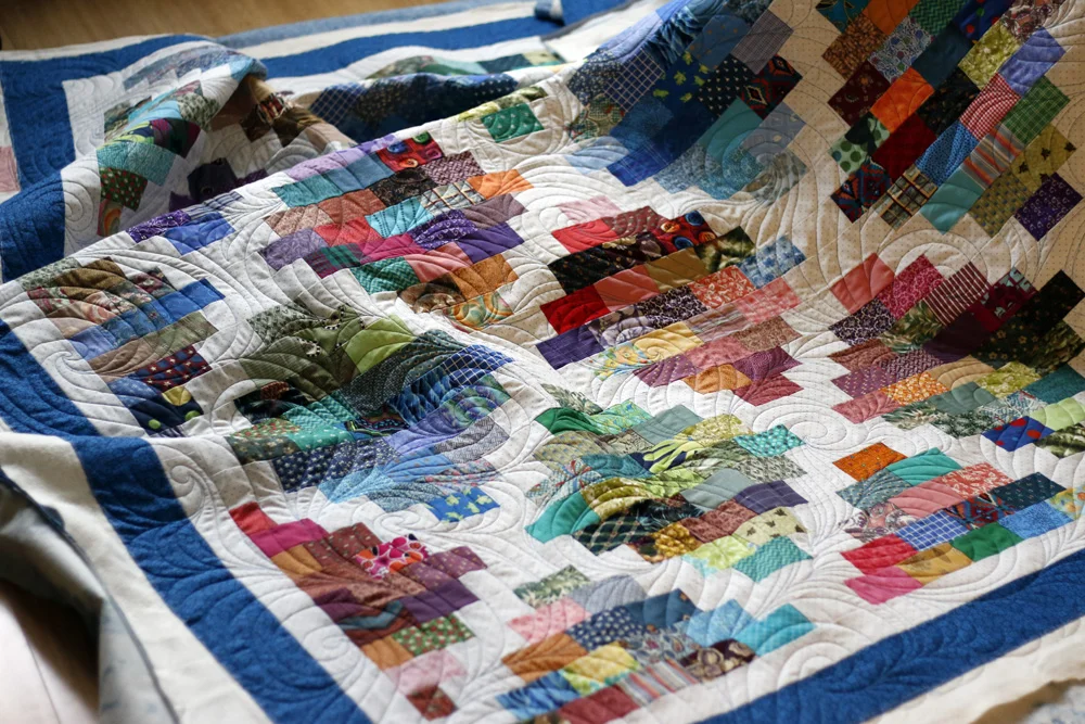 Curls Allover Scrap quilt. Stitched in Color.jpg