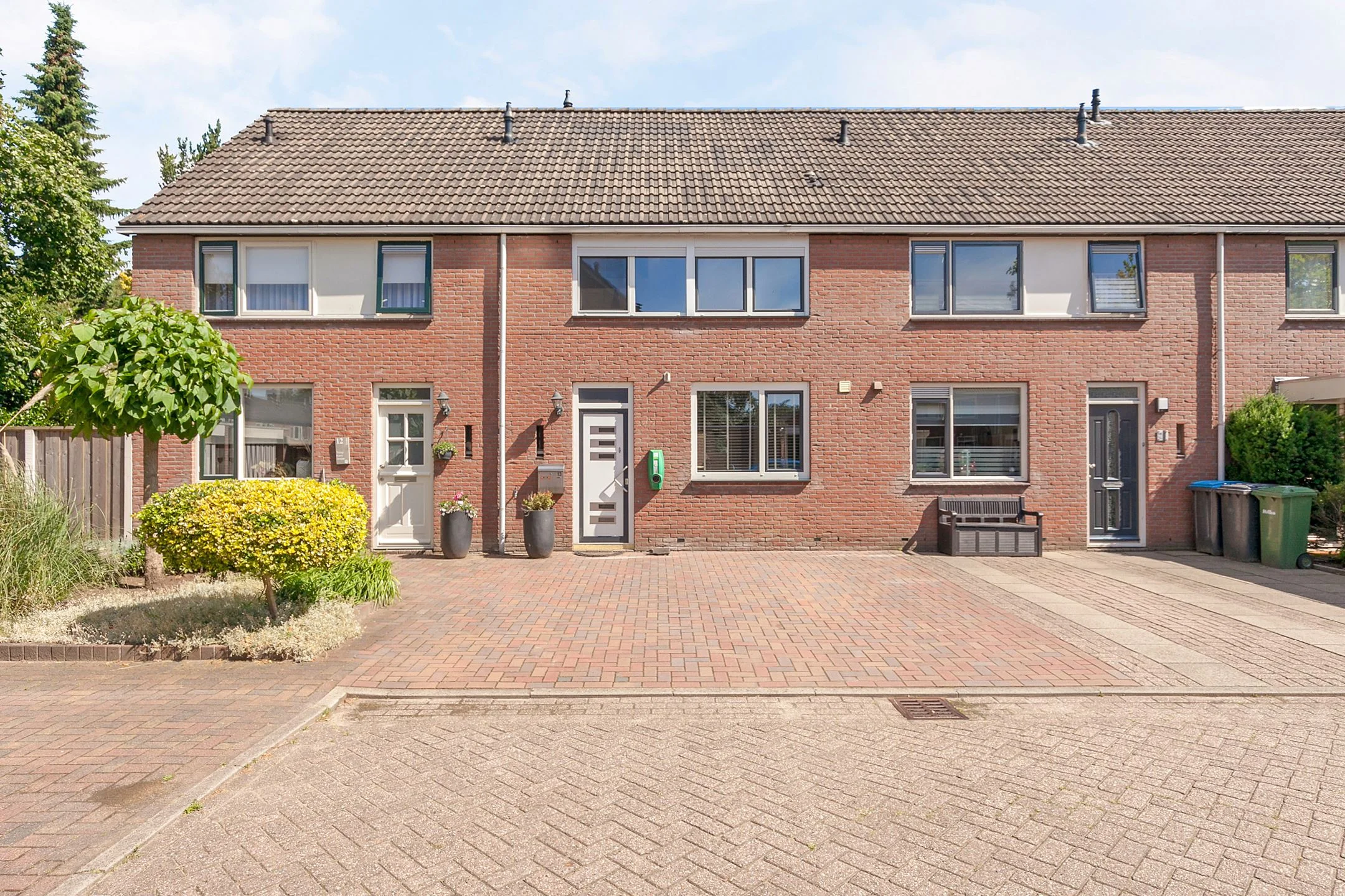 a typical dutch townhouse, which we might buy!