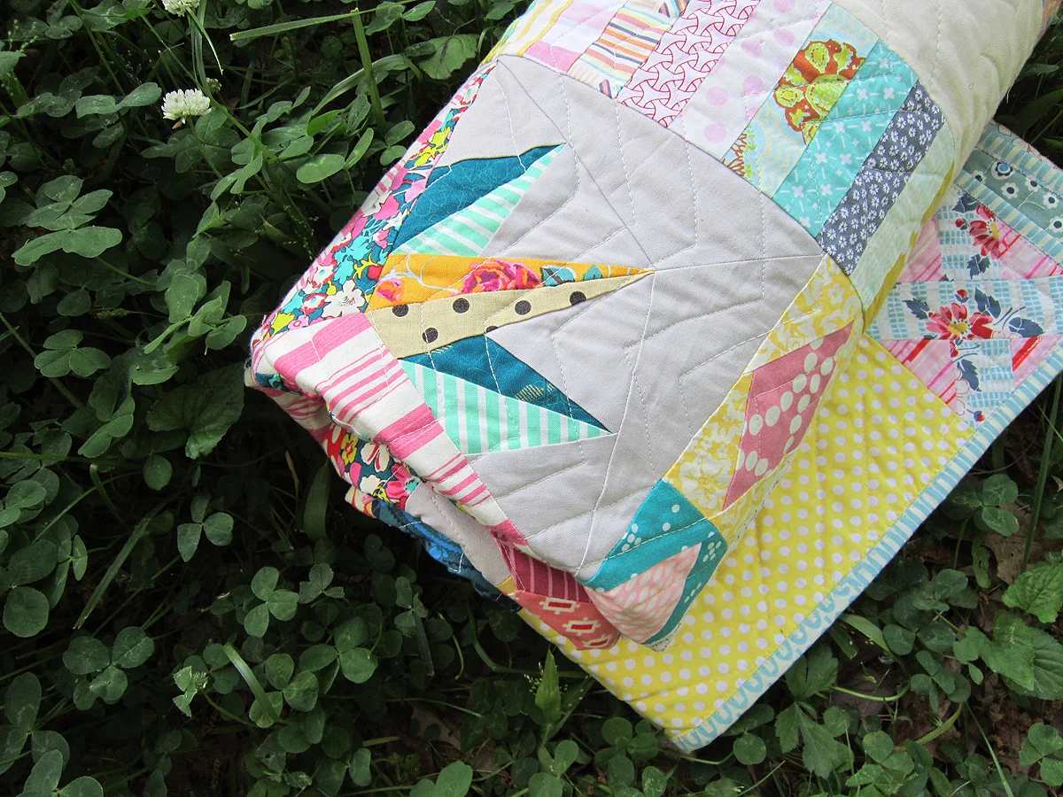 Love in Carnival: a bee quilt