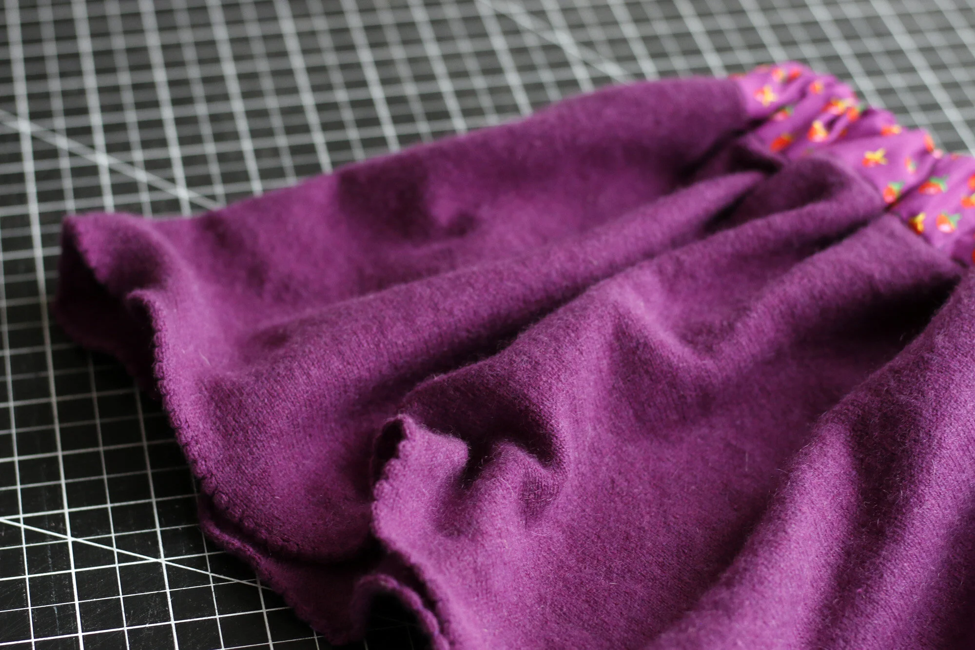Rolled hem cashmere. Stitched in Color.jpg