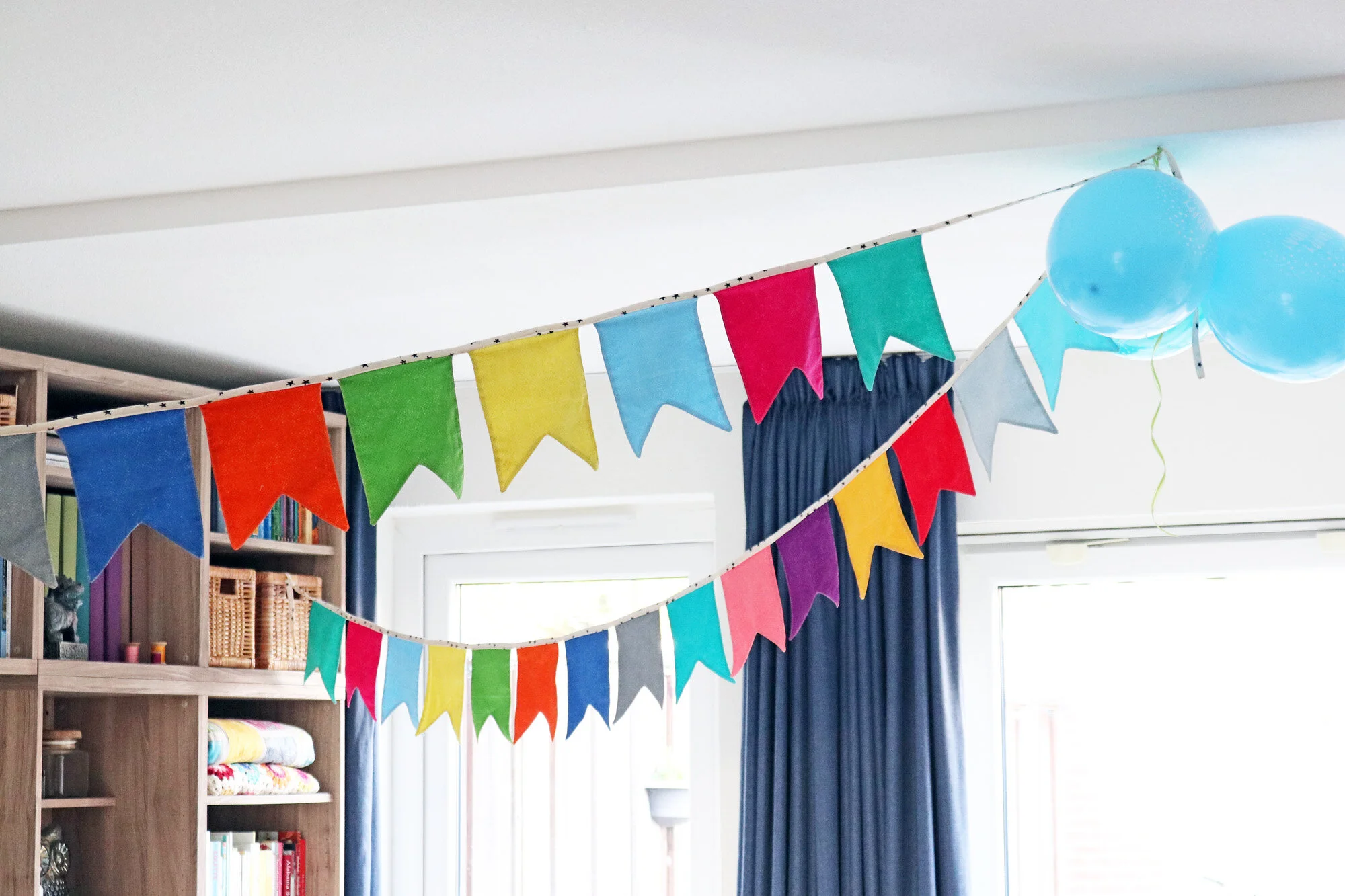 Swallowtail bunting. Stitched in Color.jpg