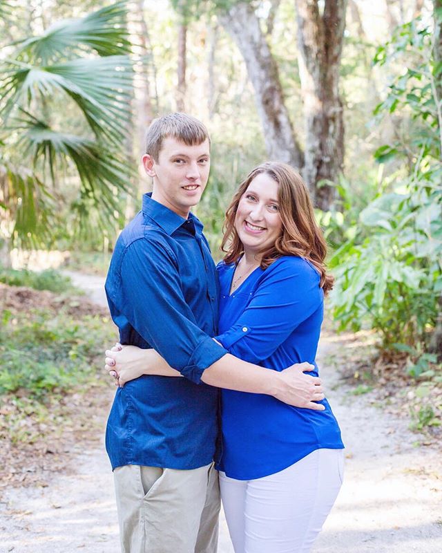 Kaila + Edward get married in just one more week!! 🎉 I am getting so excited for their wedding! I just loved getting to know them at their engagement session! My #jessannecouples sure know how to pick the perfect outfits for their session!!
✨
Their 