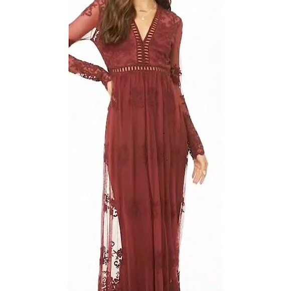 BURGUNDY LACE MAXI