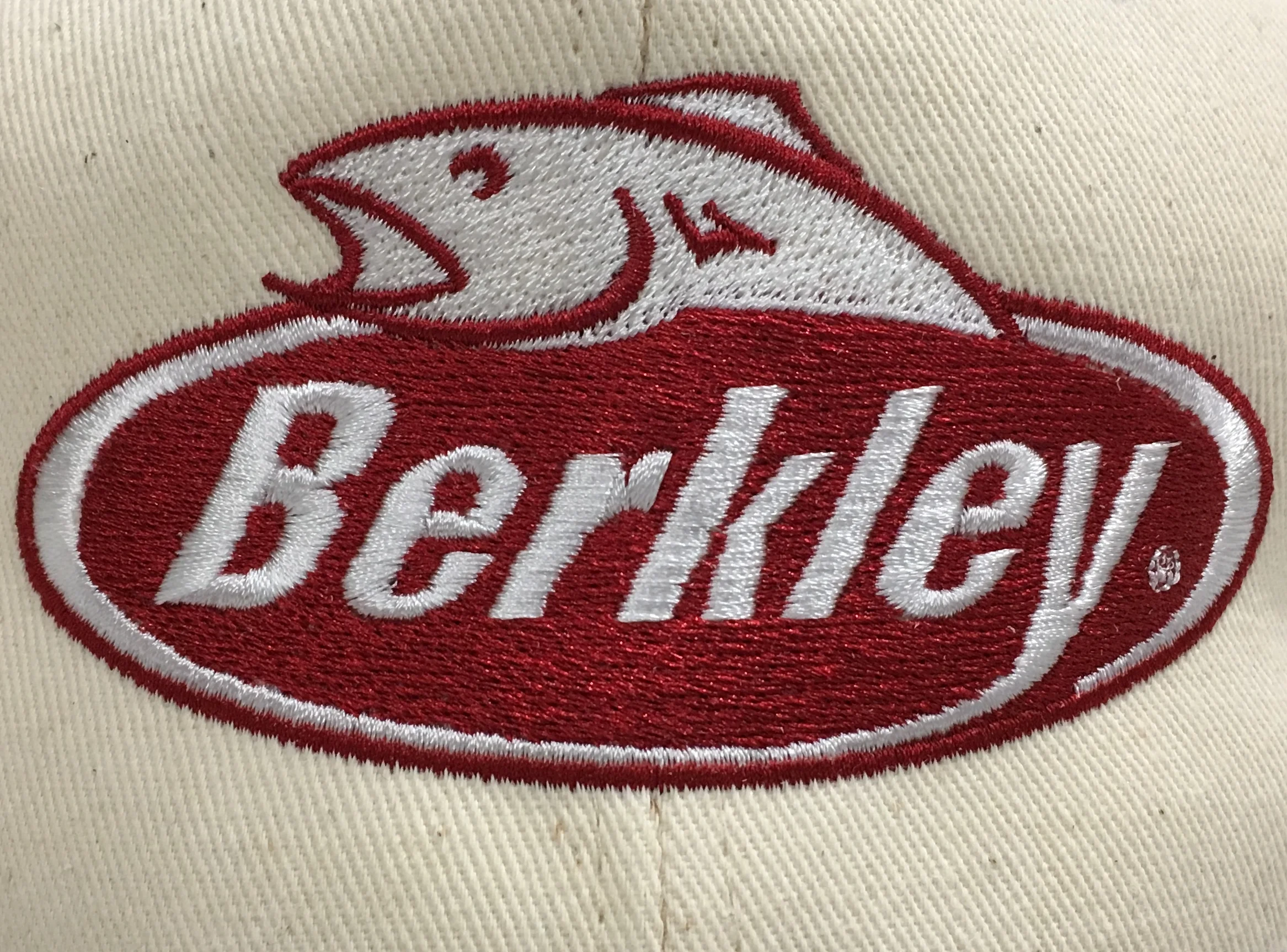 2-color embroidery on structured cap