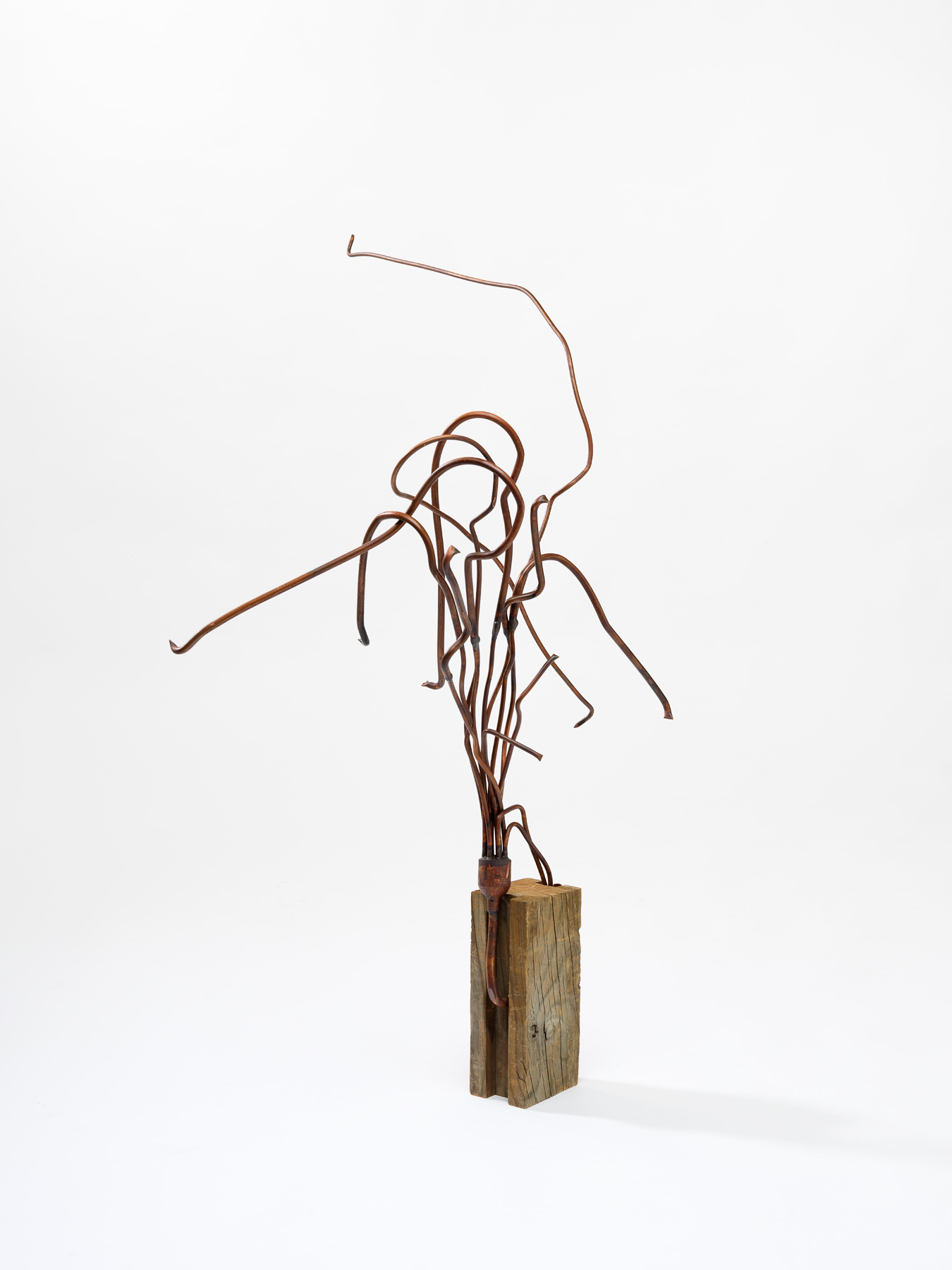   Flux,  2018  copper piping and wood block  97 x 62 x 45 cm  Photograph Grant Hancock 